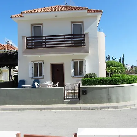 Βίλα Cyprus Beach Villas